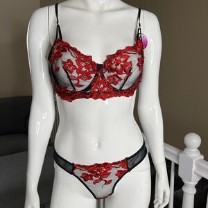Sexy Floral Lace Lingerie Matching Set Women’s Size L #677